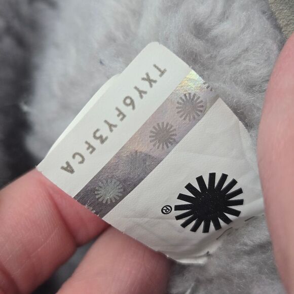 UGG Treadlite Silver Gray Sequin Knit Mid Calf Sweater Boots Shoes Size 6 - Picture 15 of 15